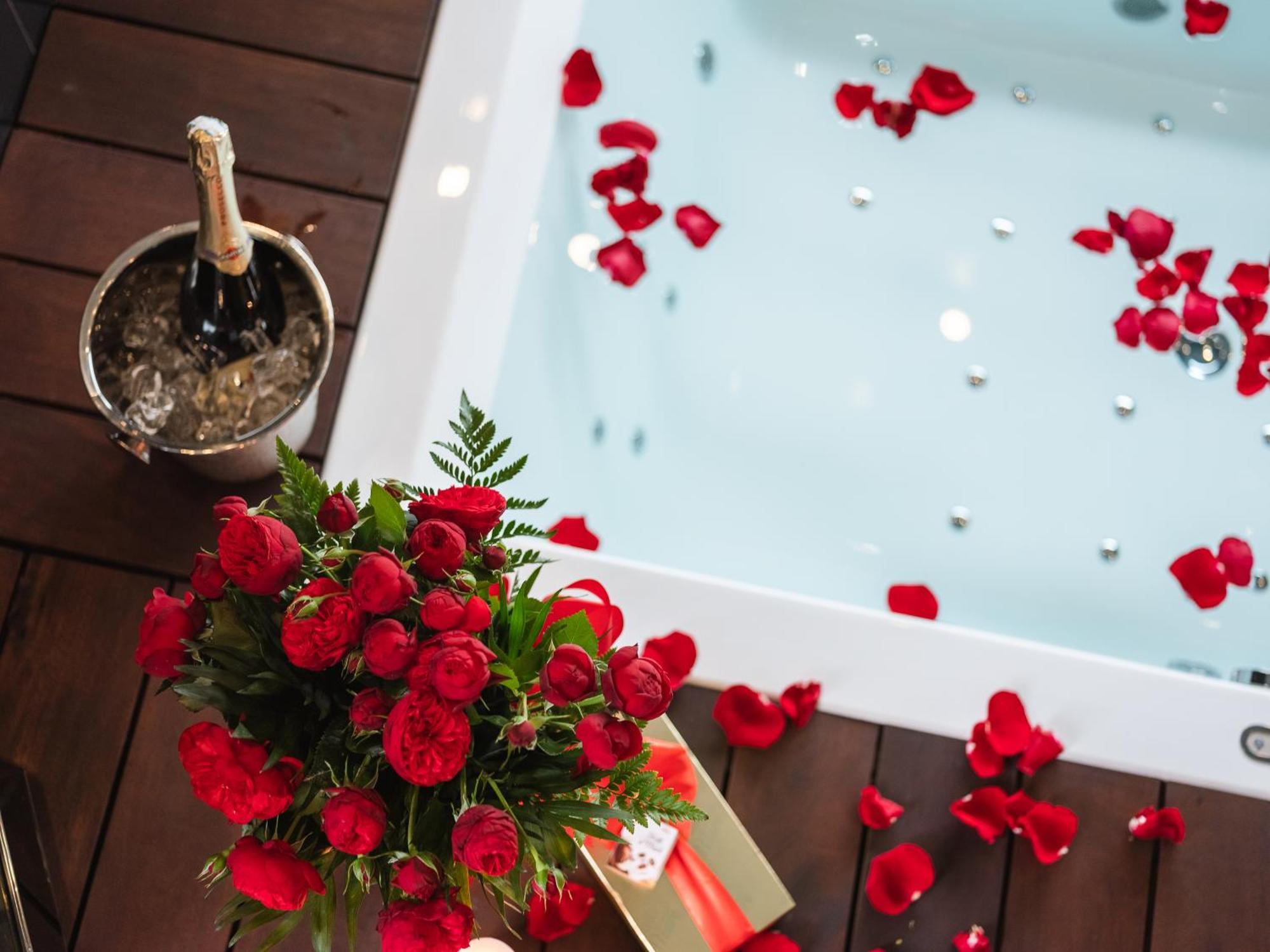 Art Penthouse With Jacuzzi - Krakow Center Apartamento Exterior foto